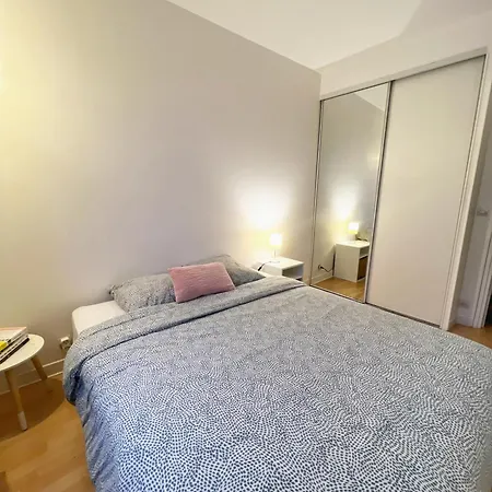 Private Inside A 15 Min From Paris * Colombes (Hauts-de-Seine)