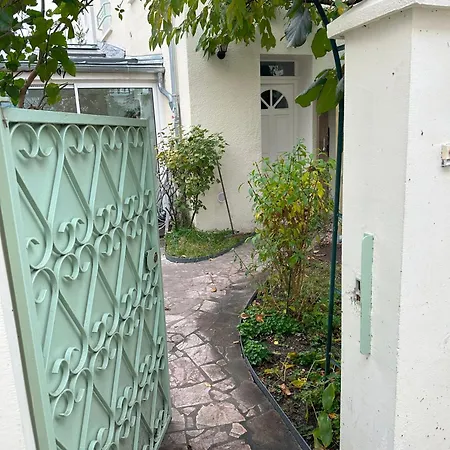 Homestay Private Inside A 15 Min From Paris *